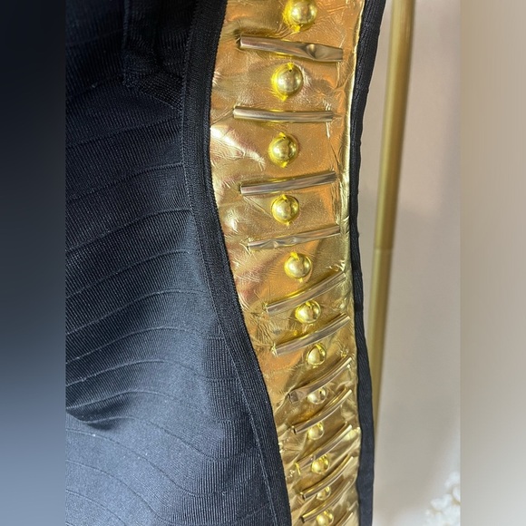 WOW COUTURE STRETCHY BODYCON BANDAGE DRESS W/GOLD SIDE PANELS - Picture 7 of 10